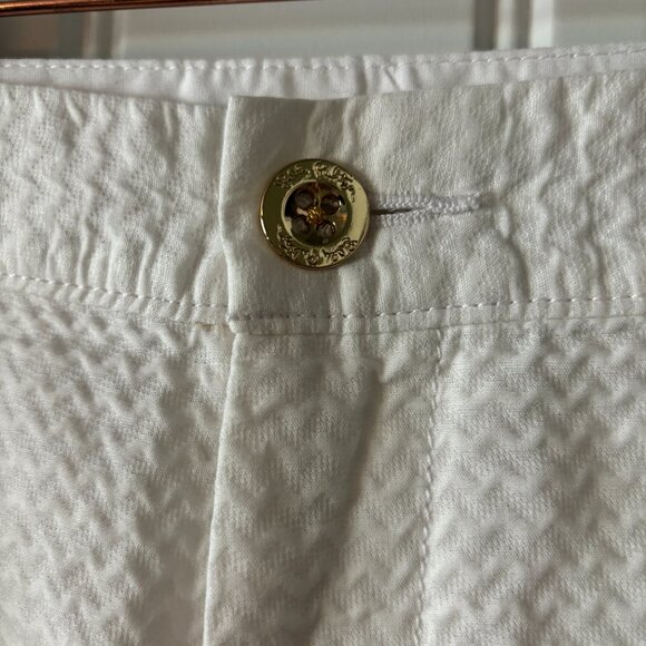 NWT Lilly Pulitzer Buttercup Shorts - Picture 3 of 4